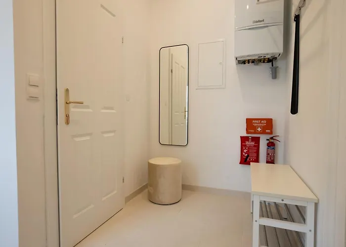 Bright, Modern And Flat With A Terrace * Wien