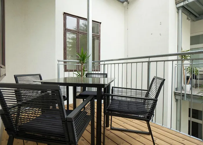 Bright, Modern And Flat With A Terrace Apartment Wien